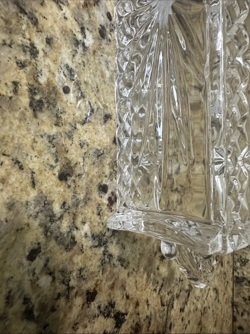 Crystal-Cut Clear Glass Serving Tray - Elegant Handle Design